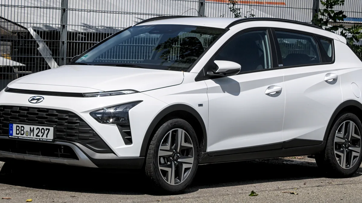 Hyundai Bayon सड़क पर (प्रतीकात्मक तस्वीर)