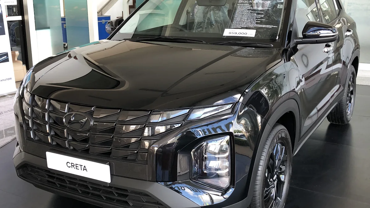 सफ़ेद रंग की Hyundai Creta सड़क पर (प्रतीकात्मक तस्वीर)