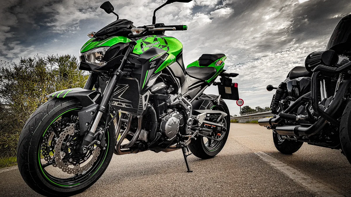₹9.99 लाख में 2027 Kawasaki Z900 भारत में: दो नए रंग, वही 948cc इंजन, डिलीवरी 29 अक्टूबर से