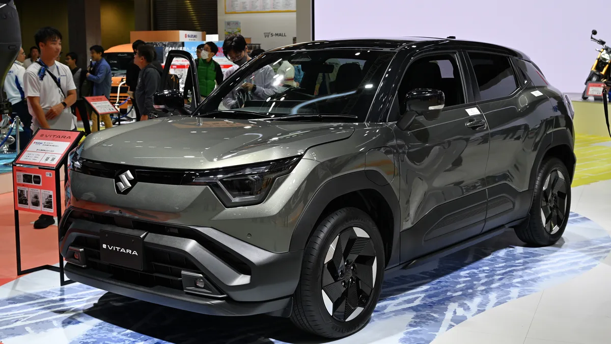 50,000 EV एक्सपोर्ट और 93% हिस्सेदारी: भारत में बनी Maruti e Vitara की दुनिया में धूम