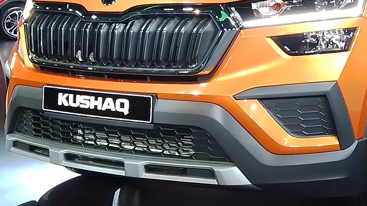 नारंगी रंग की Skoda Kushaq का फ्रंट ग्रिल और हेडलैंप (प्रतीकात्मक तस्वीर)
